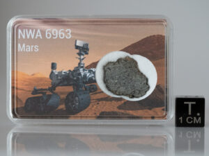 NWA 6963 (Mars) - 0.696g part slice