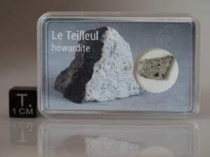 Le Teilleul (howardite) - 0.317g part slice