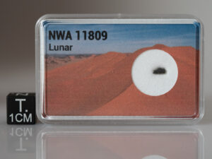 NWA 11809 (lunar) - 0.025g part slice