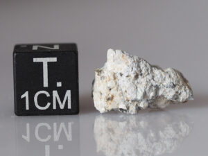 Rantila (aubrite) - 1.25g fragment