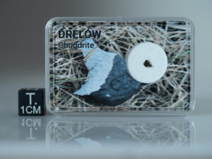 Drelów (L6 chondrite) - 0.014g fragment crusted