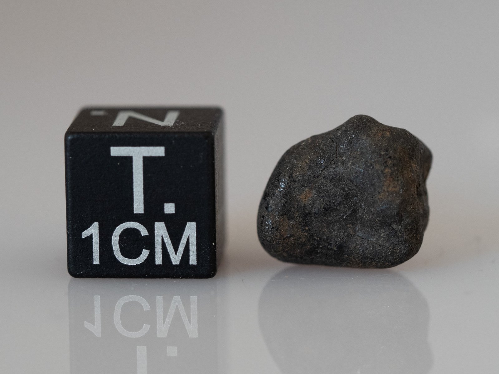Chelyabinsk  (LL5) - 1.424g specimen - Image 2