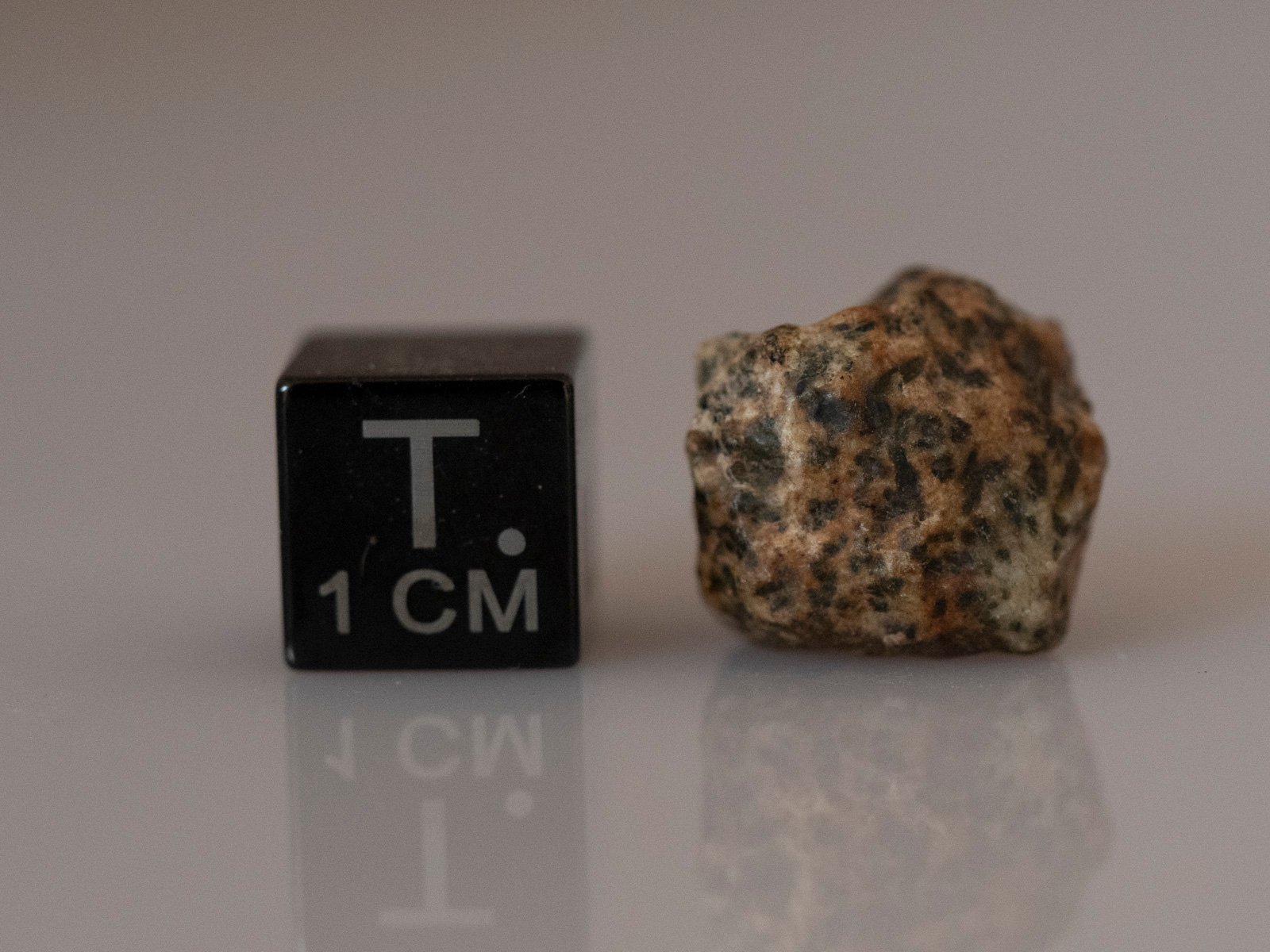 Erg Chech 002 (ungrouped) - 3.40g specimen - Image 4