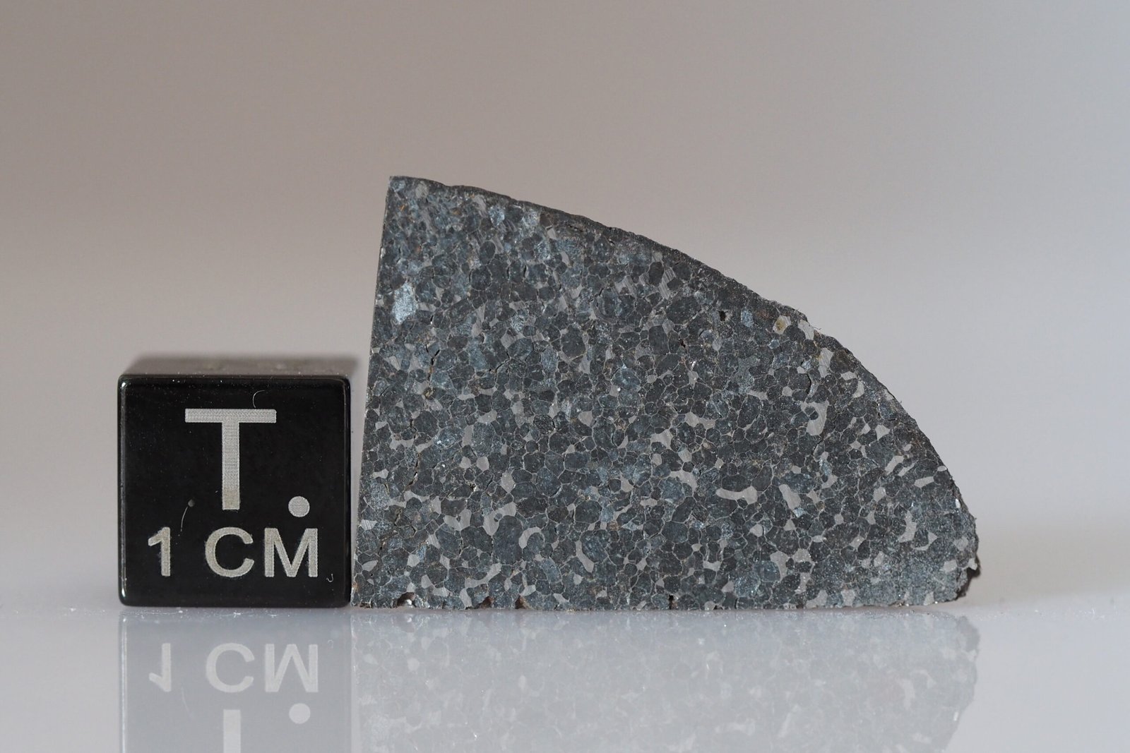 Itqiy (EH7-an) - 3.11g part slice with crust - Image 2