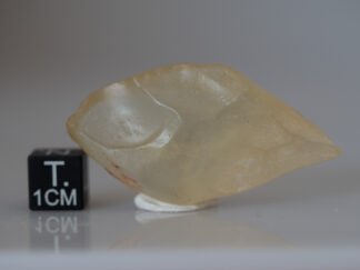 Libyan desert glass (impactite) - 12.37g specimen
