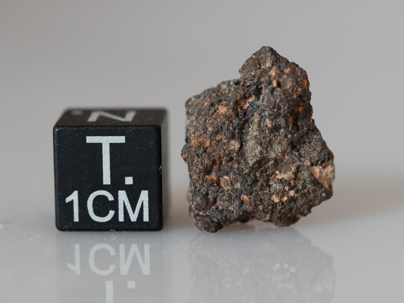 Monturaqui (impactite) - 1.65g specimen