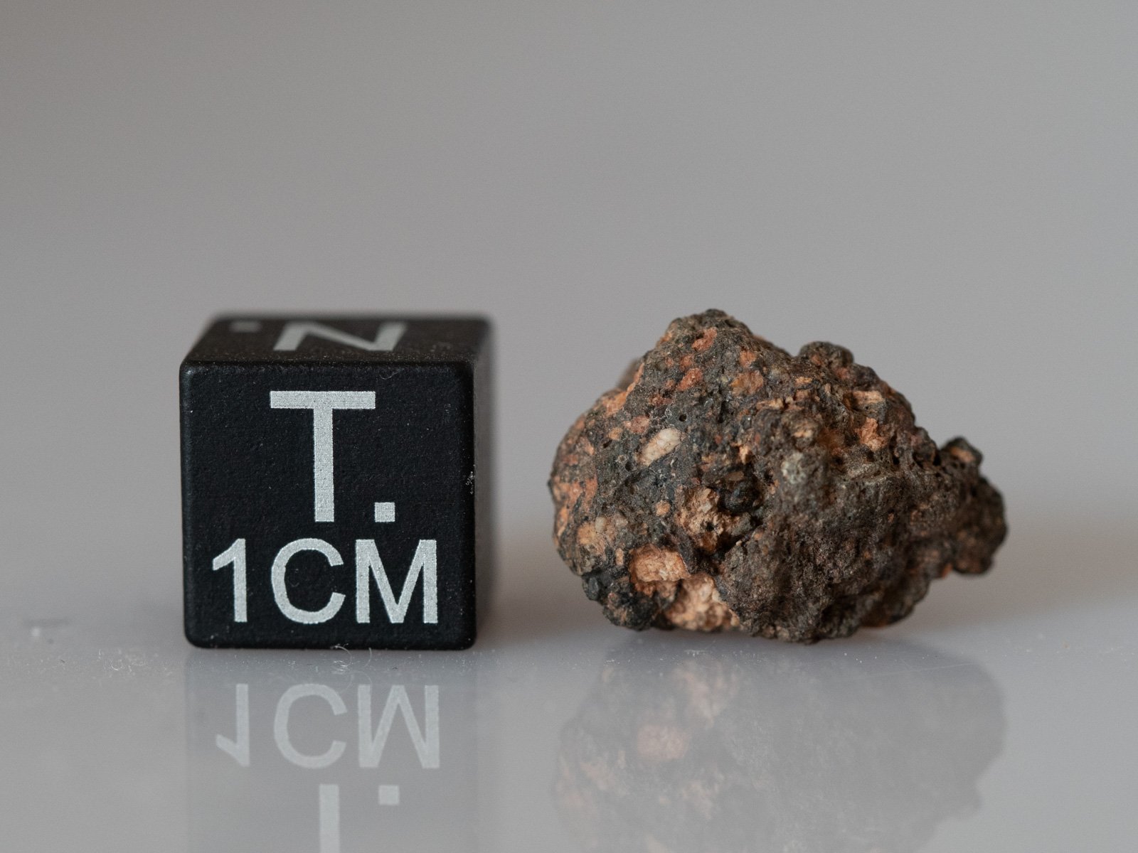 Monturaqui (impactite) - 1.69g specimen