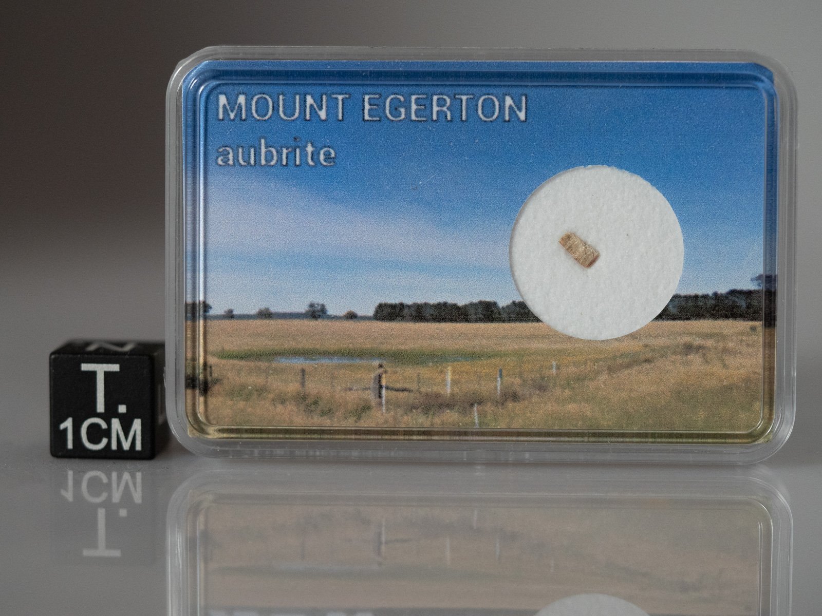 Mount Egerton (aubrite) - fragment
