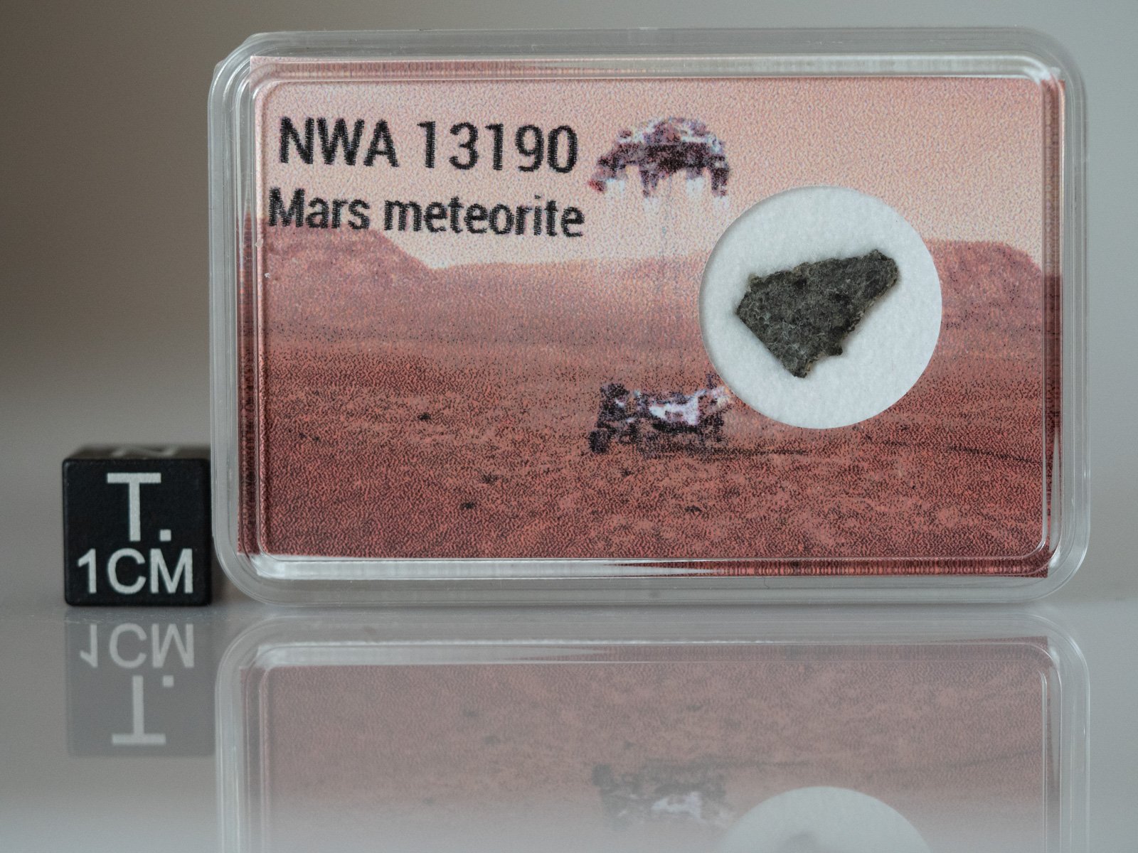 NWA 13190 (shergottite) - 0.138g part slice