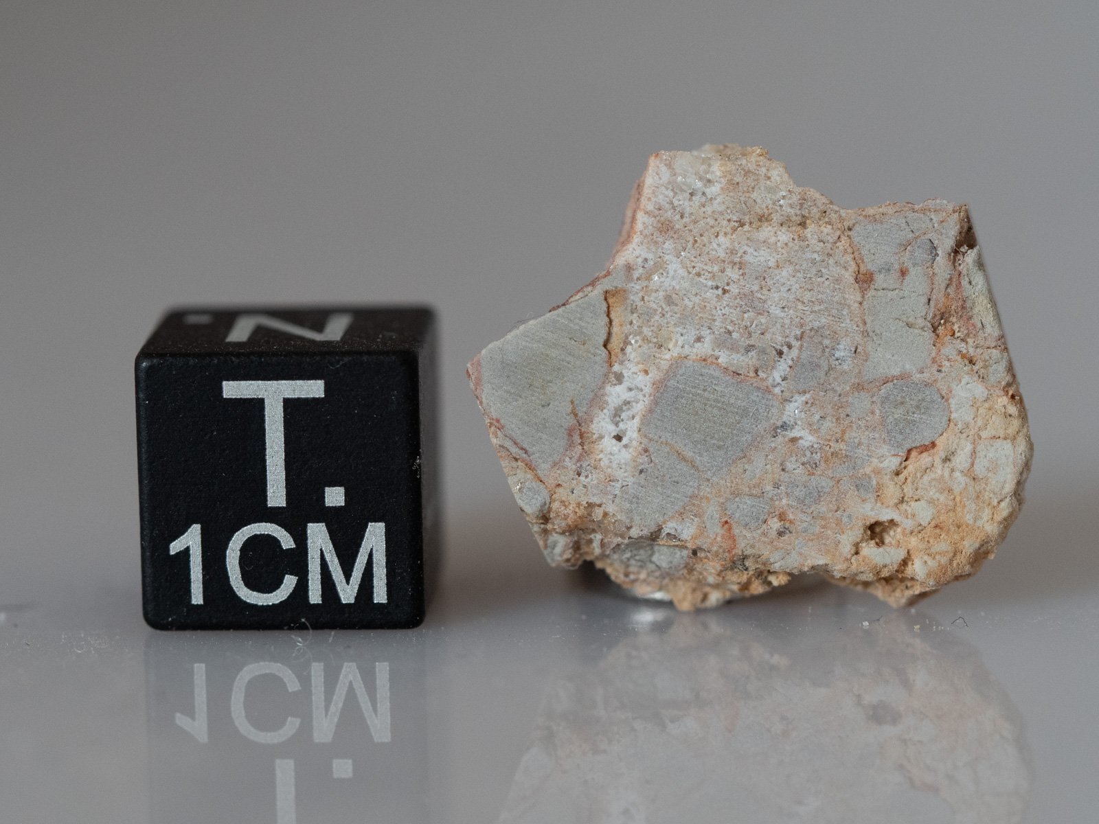 Rubelios de la Cérida (non impactite) - 1.91g part slice