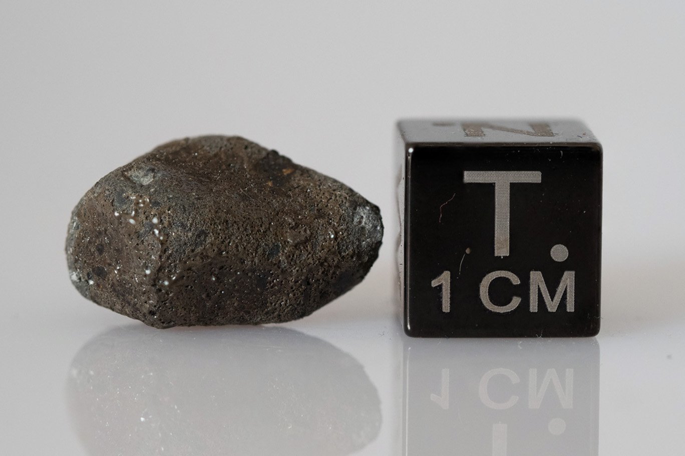 Saricicek (howardite) - 2.35g specimen - Image 3