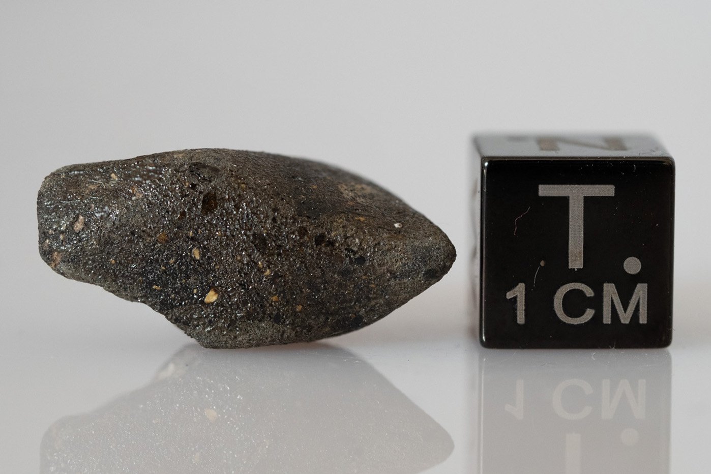 Saricicek (howardite) - 3.15g specimen - Image 4