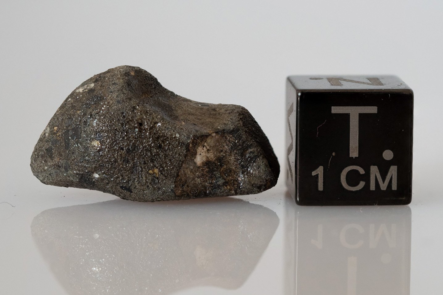 Saricicek (howardite) - 3.15g specimen - Image 2