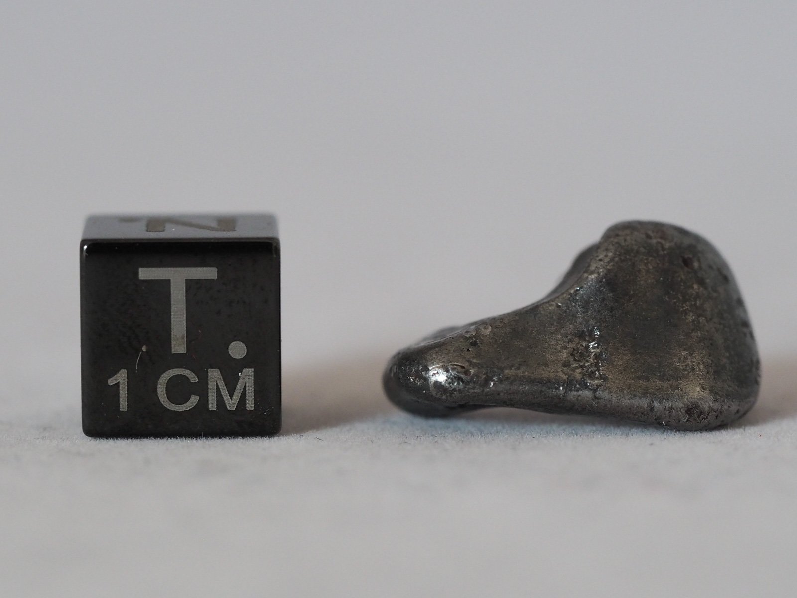 Sikhote-Alin (IIAB) - 6.8g specimen - Image 4