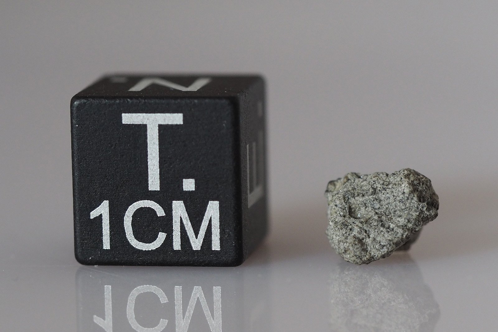 Tissint (shergottite) - 0.252g fragment - Image 3