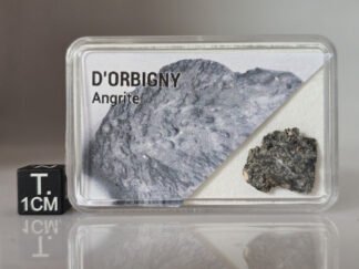 D'Orbigny (angrite) - 1.284g part slice