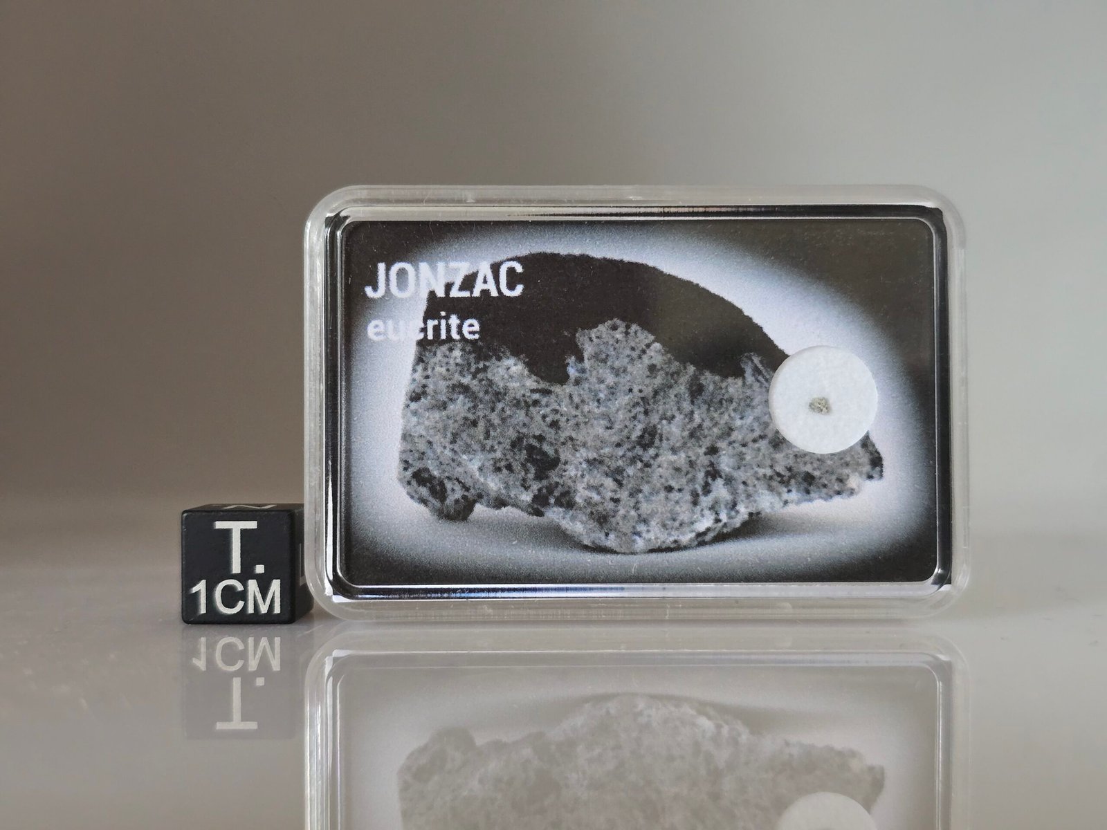 Jonzac (eucrite) - fragment nr 25