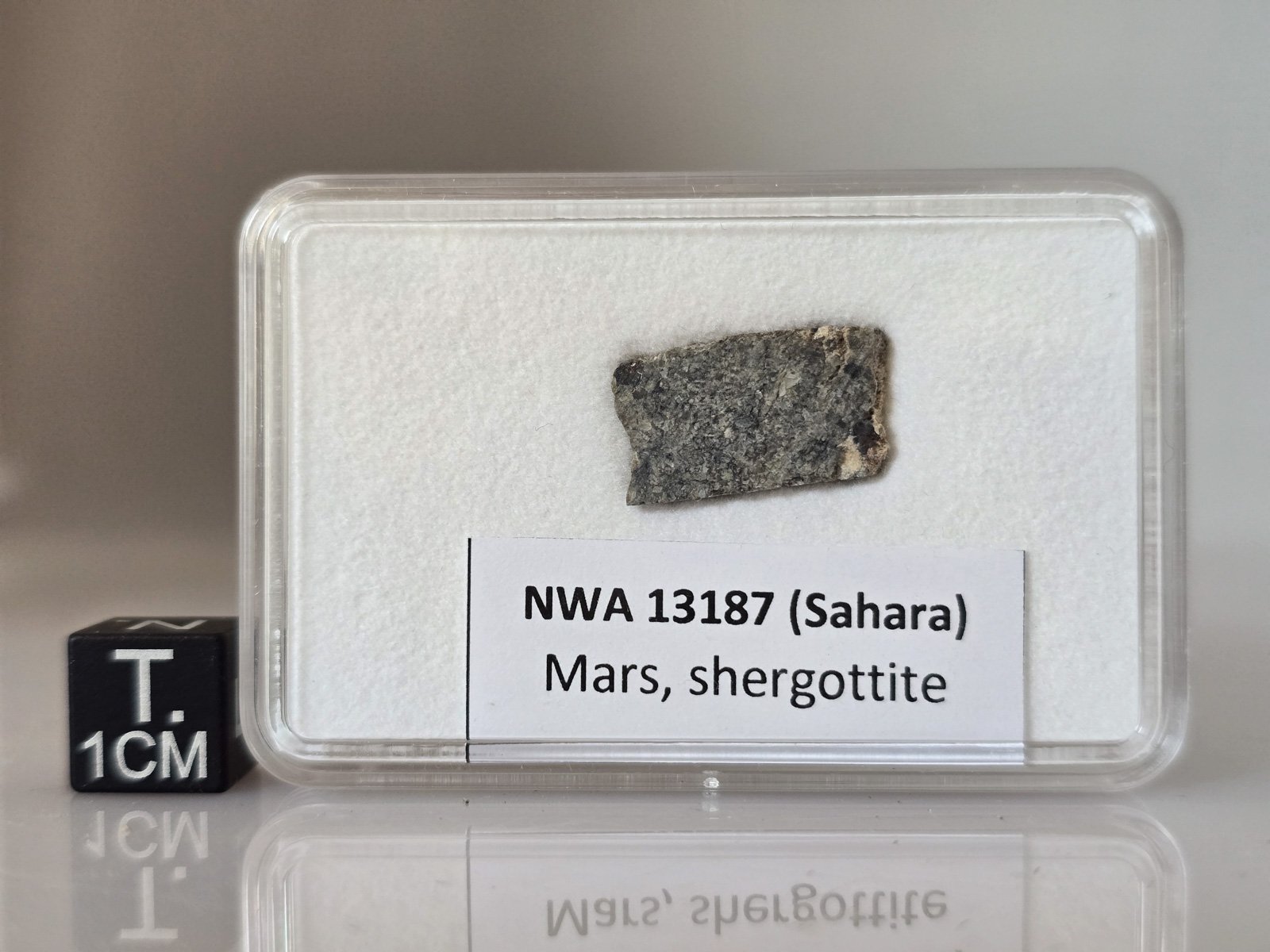 NWA 13187 (shergottite) - 0.99g part slice