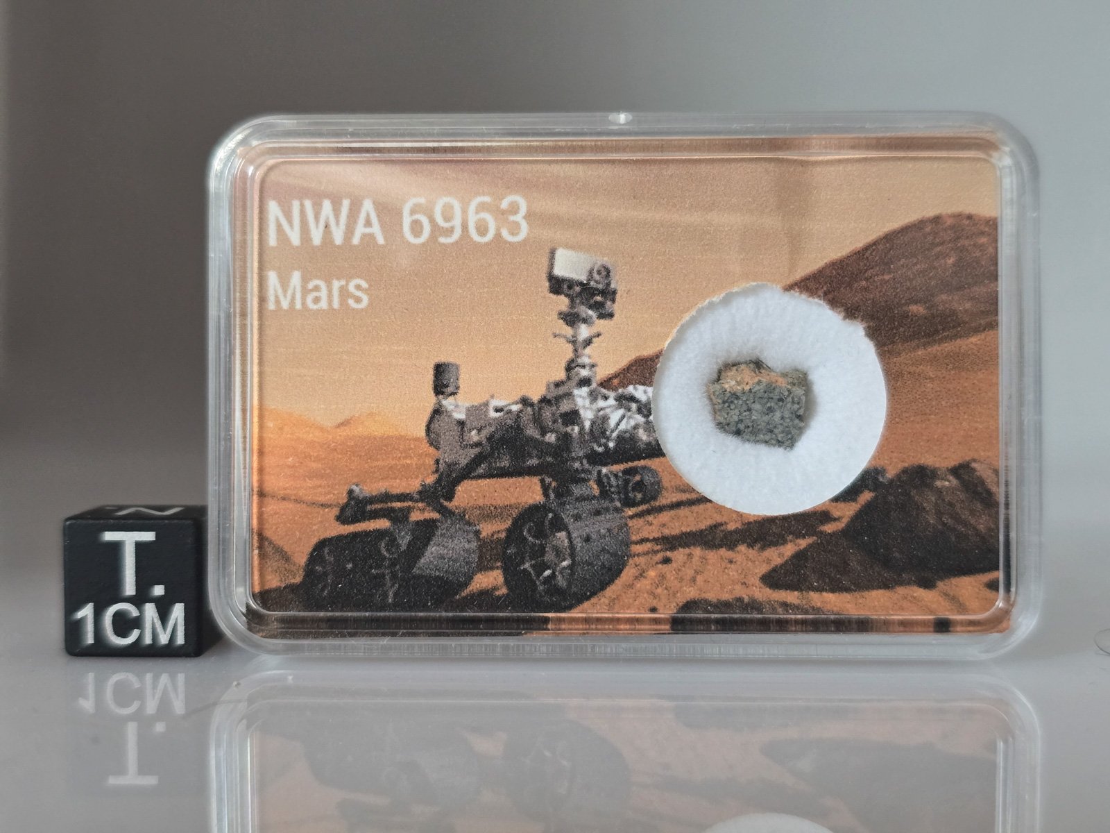 NWA 6963 (shergottite) - 0.207g fragment